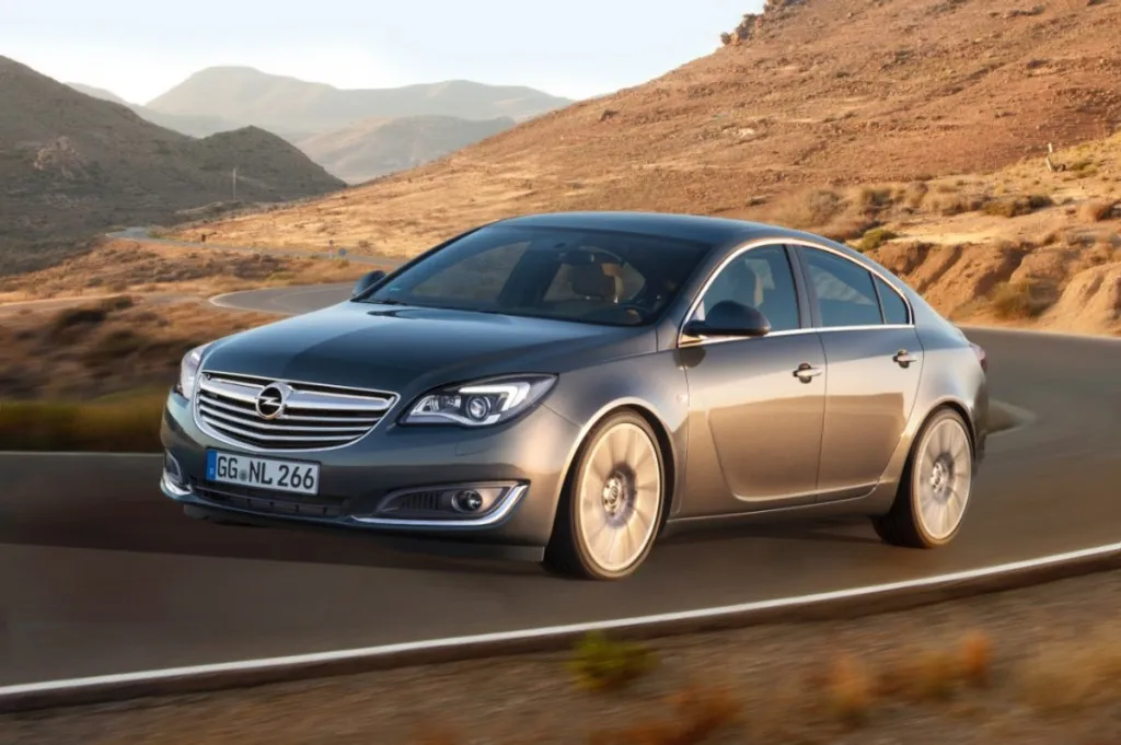Opel Insignia 2.0 2014 photo - 1