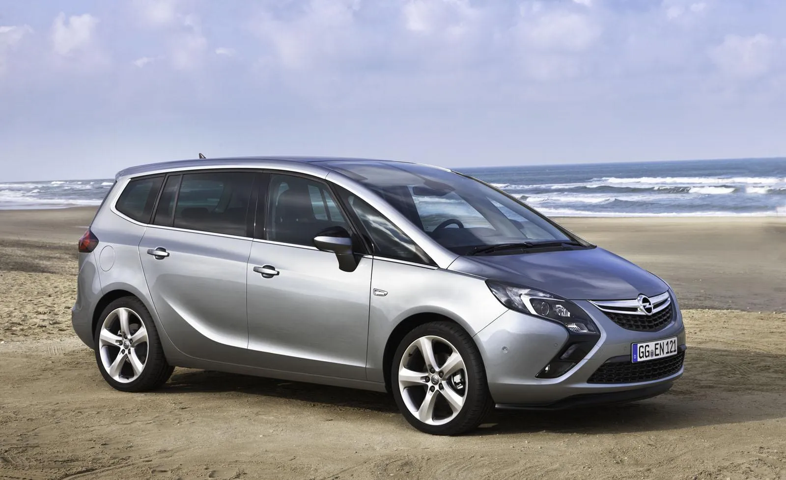 Opel Zafira 1.6 2014 photo - 2