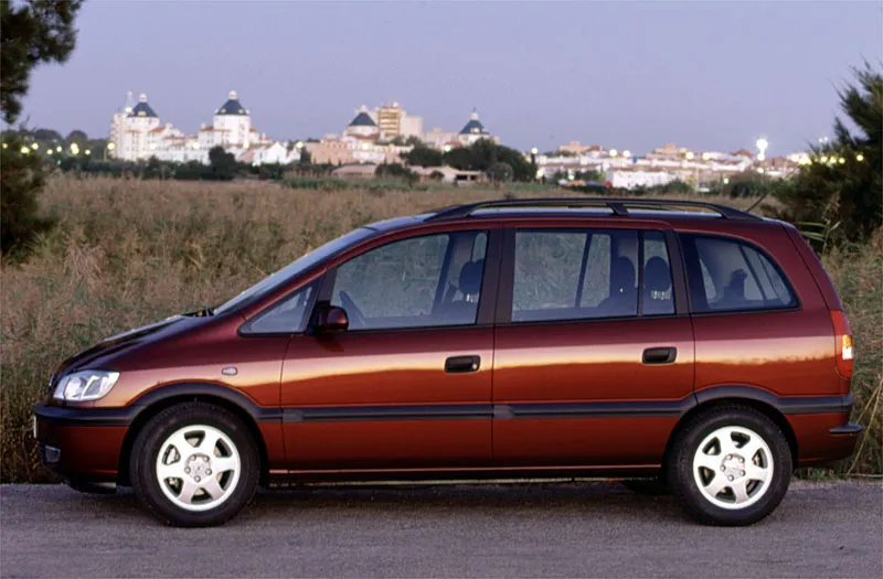 Opel Zafira 2.0 1999 photo - 1