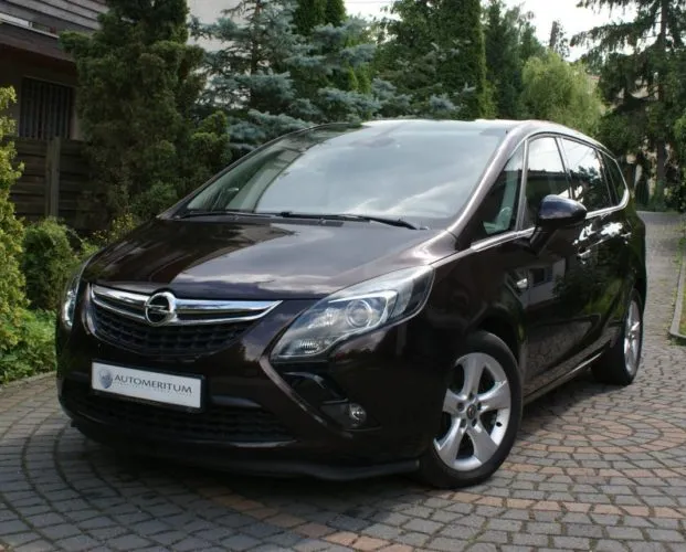 Opel Zafira 2.0 2012 photo - 11