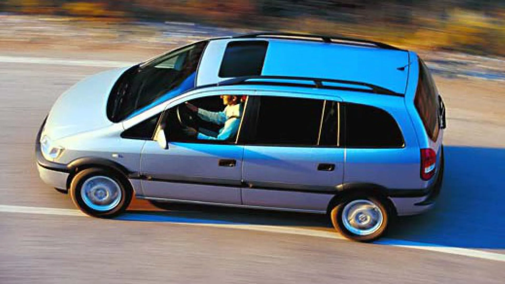 Opel Zafira 2.2 1997 photo - 12