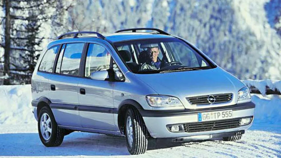 Opel Zafira 2.2 1997 photo - 3