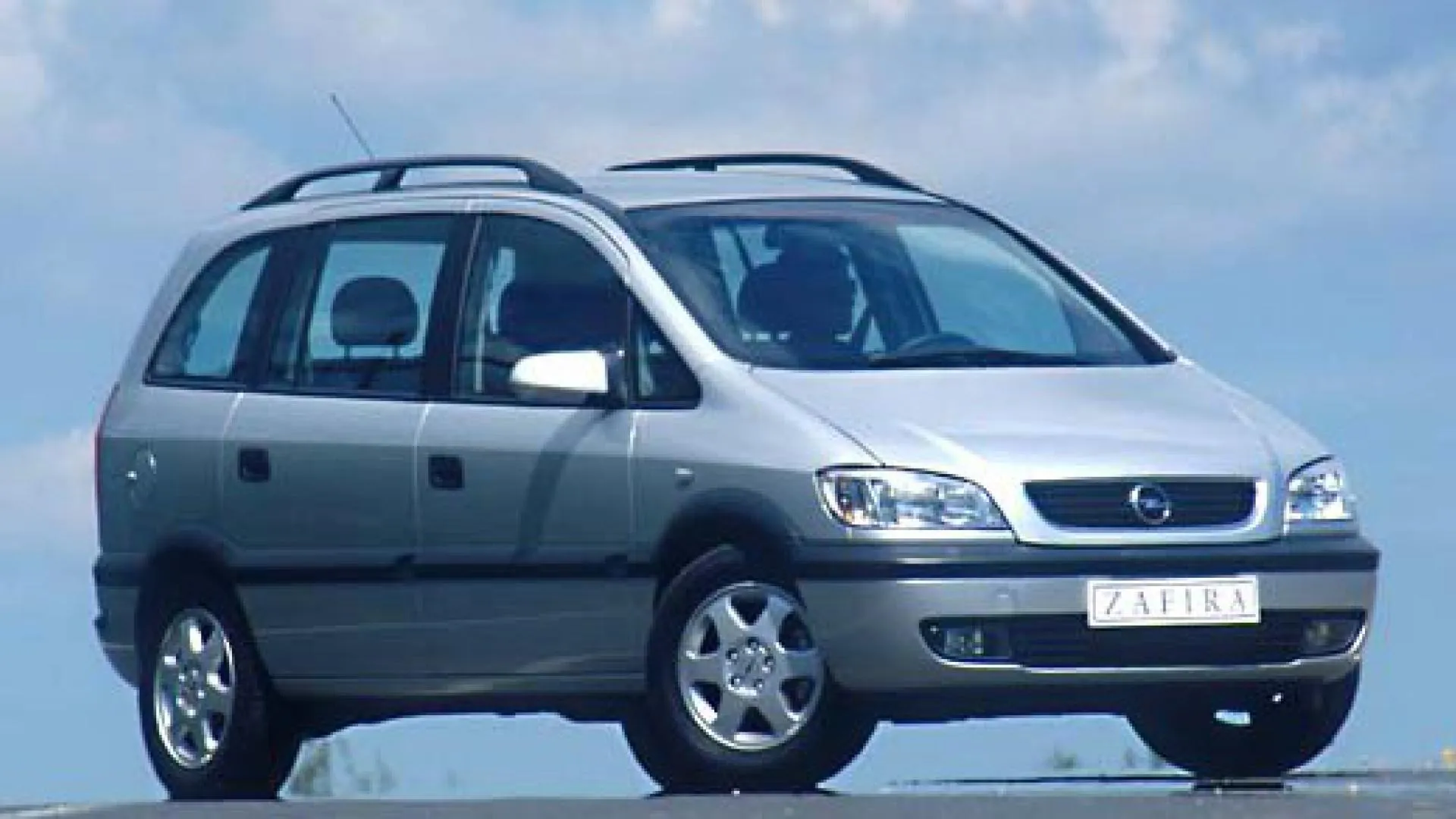 Opel Zafira 2.2 1997 photo - 4