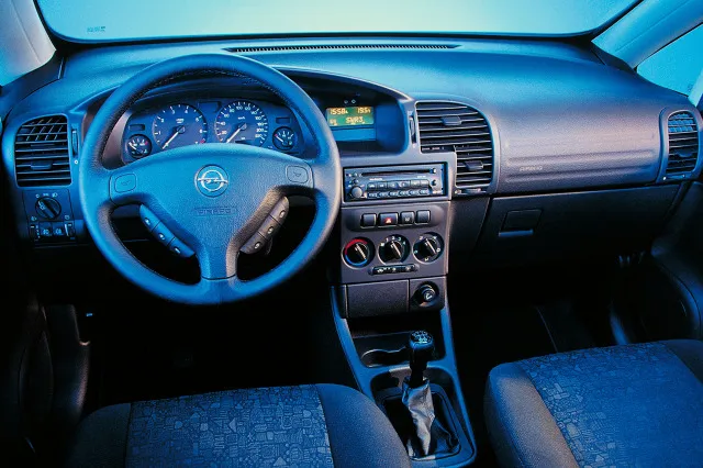 Opel Zafira 2.2 1999 photo - 10