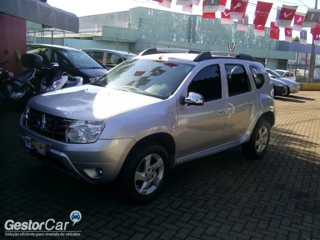 Renault Duster 2.0 2011 photo - 10