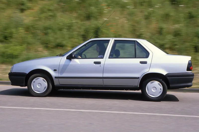 Renault Megane 1.4 1994 photo - 5