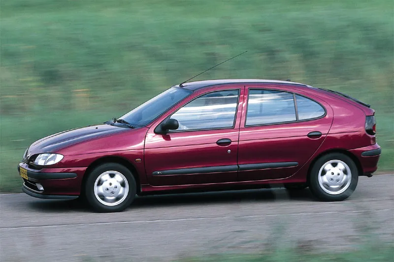 Renault Megane 1.4 1998 photo - 3