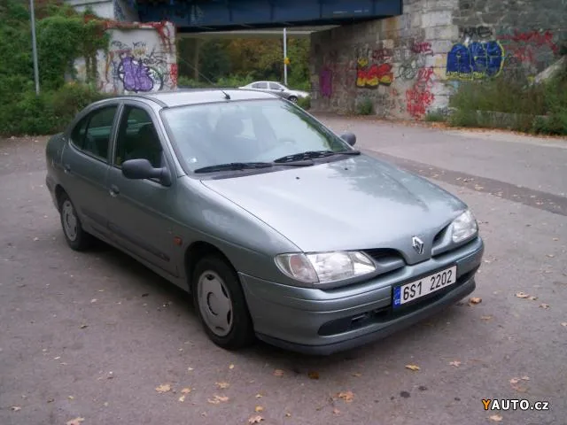 Renault Megane 1.6 1997 photo - 1