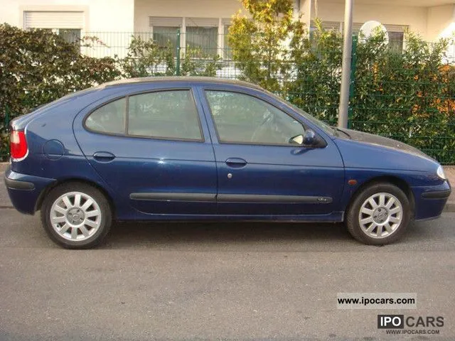 Renault Megane 1.6 2001 photo - 2