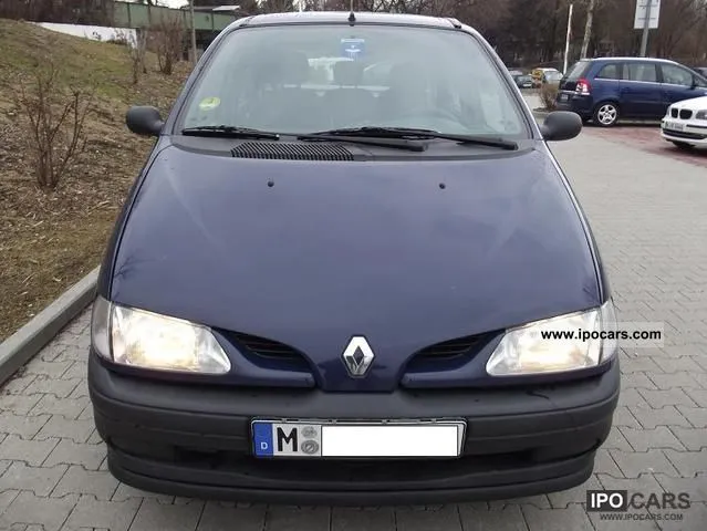 Renault Megane 1.9 1996 photo - 2