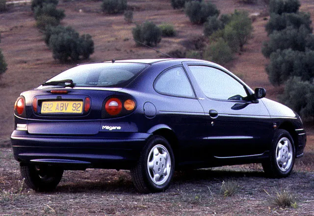 Renault Megane 1.9 1998 photo - 4