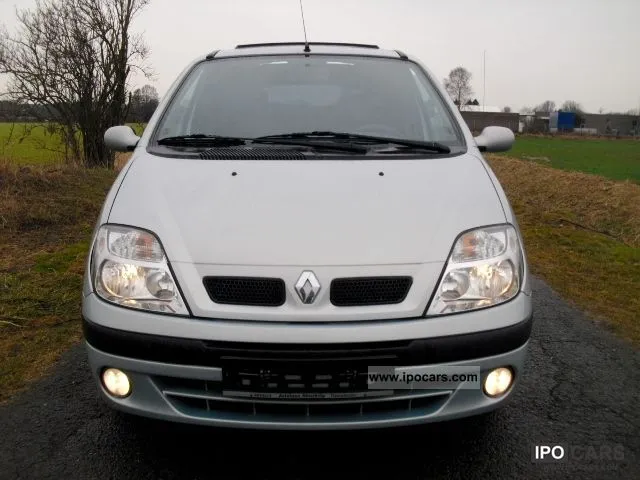 Renault Megane 1.9 2000 photo - 4
