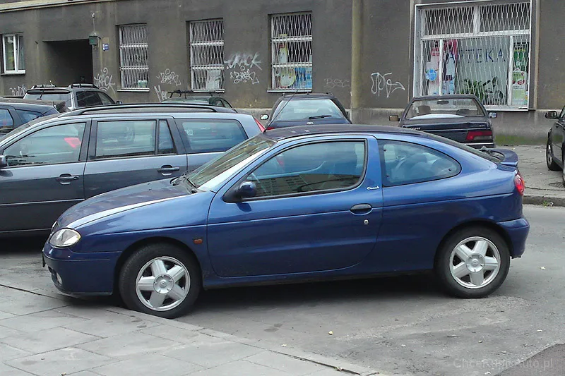 Renault Megane 2.0 1995 photo - 4