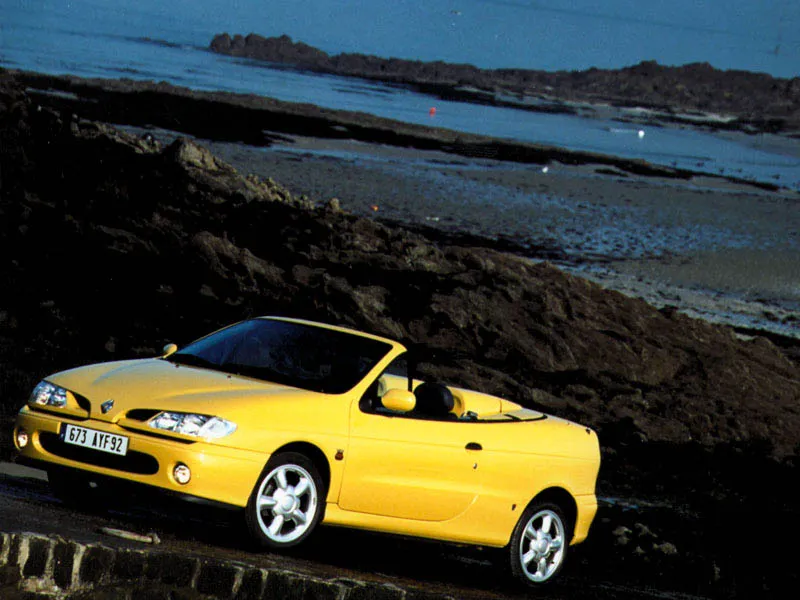Renault Megane 2.0 1998 photo - 8