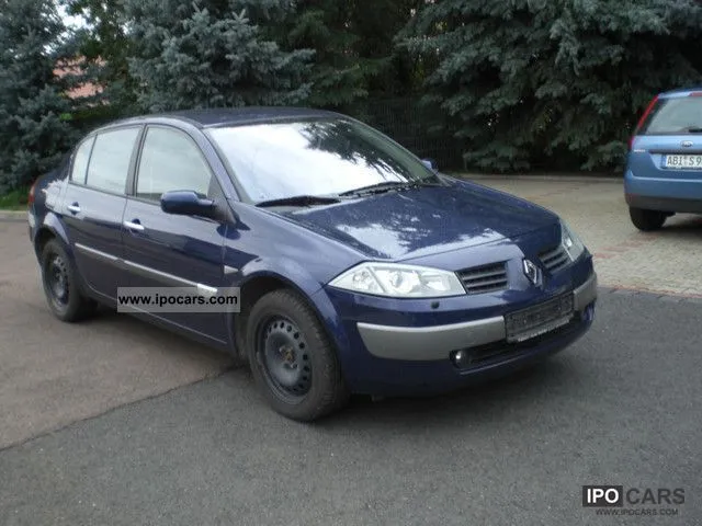 Renault Megane 2.0 2004 photo - 1