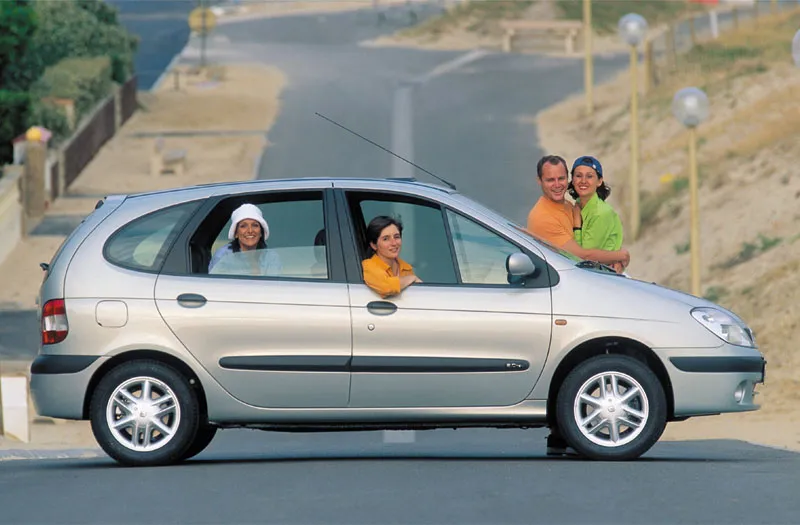 Renault Scenic 1.9 1999 photo - 8