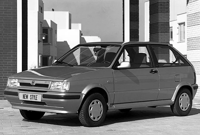 SEAT Ibiza 0.9 1992 photo - 5
