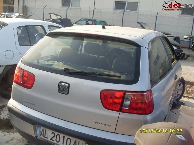 SEAT Ibiza 1.2 2001 photo - 2