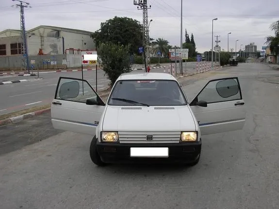 SEAT Ibiza 1.5i 1991 photo - 12