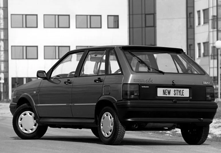 SEAT Ibiza 1.5i 1991 photo - 3