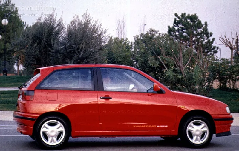 SEAT Ibiza 1.6 1993 photo - 4