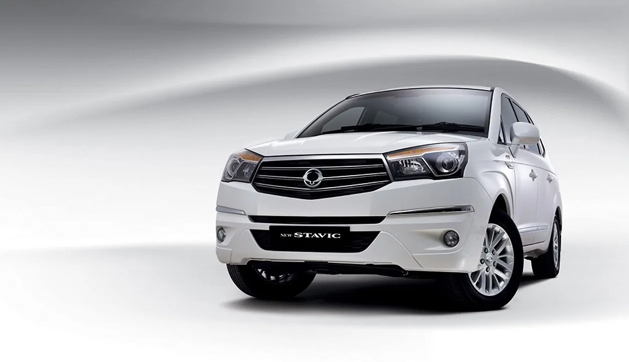 SsangYong Stavic 2.0 2013 photo - 3