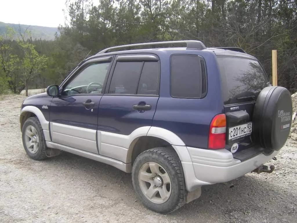 Suzuki grand vitara 2000 года фото