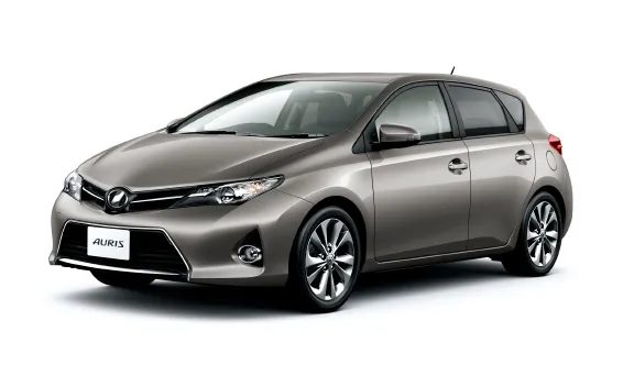 Toyota Auris 1.5 2012 photo - 1