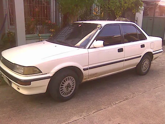 Toyota Corolla 1.6 1990 photo - 1