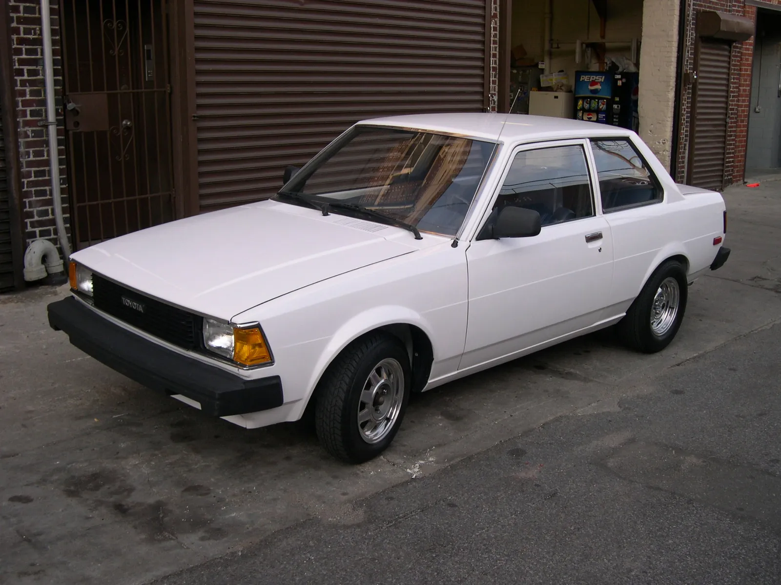 Toyota Corolla 1.8 1982 photo - 1