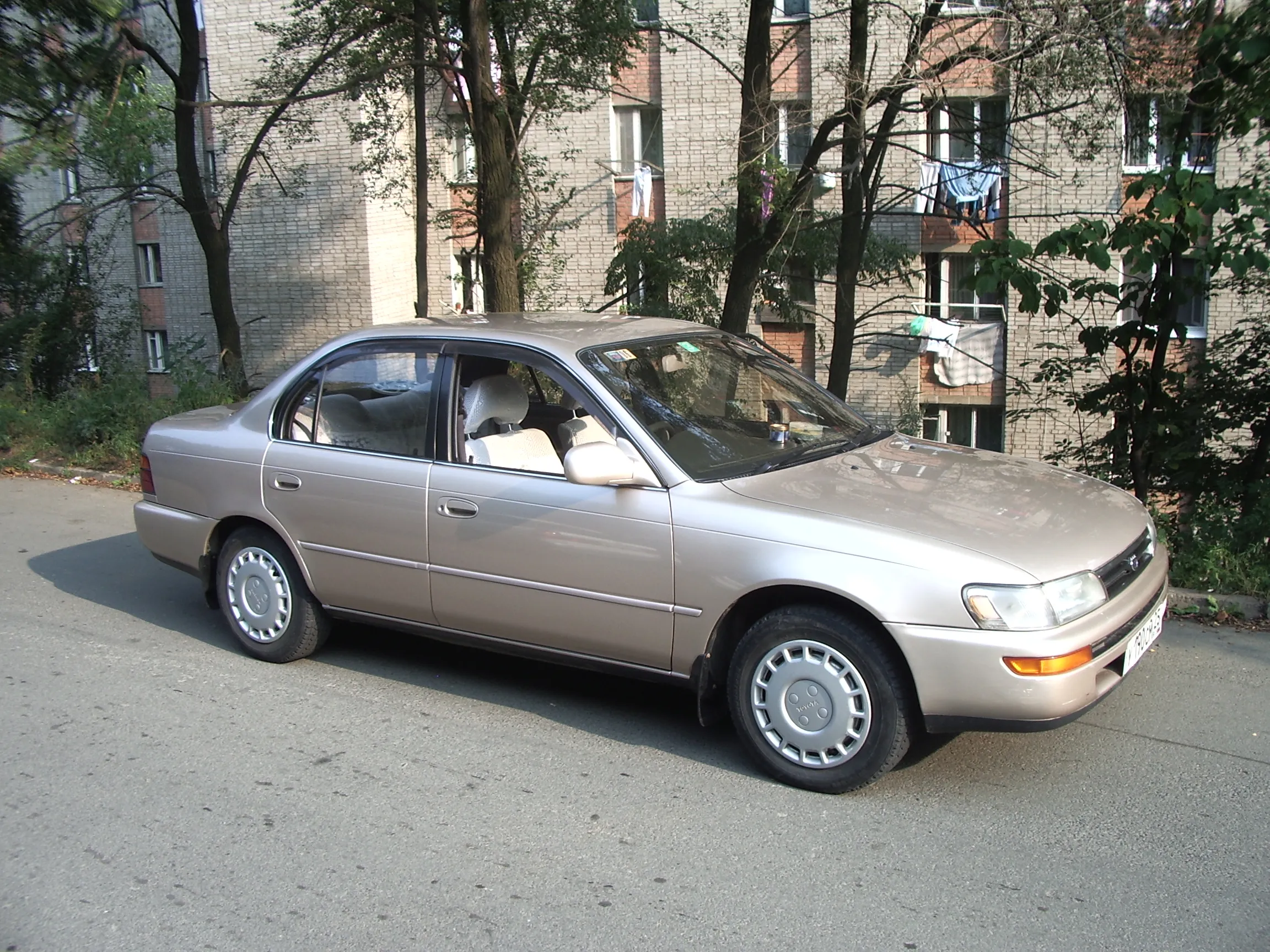 Toyota Corolla 1.8 1992 photo - 8