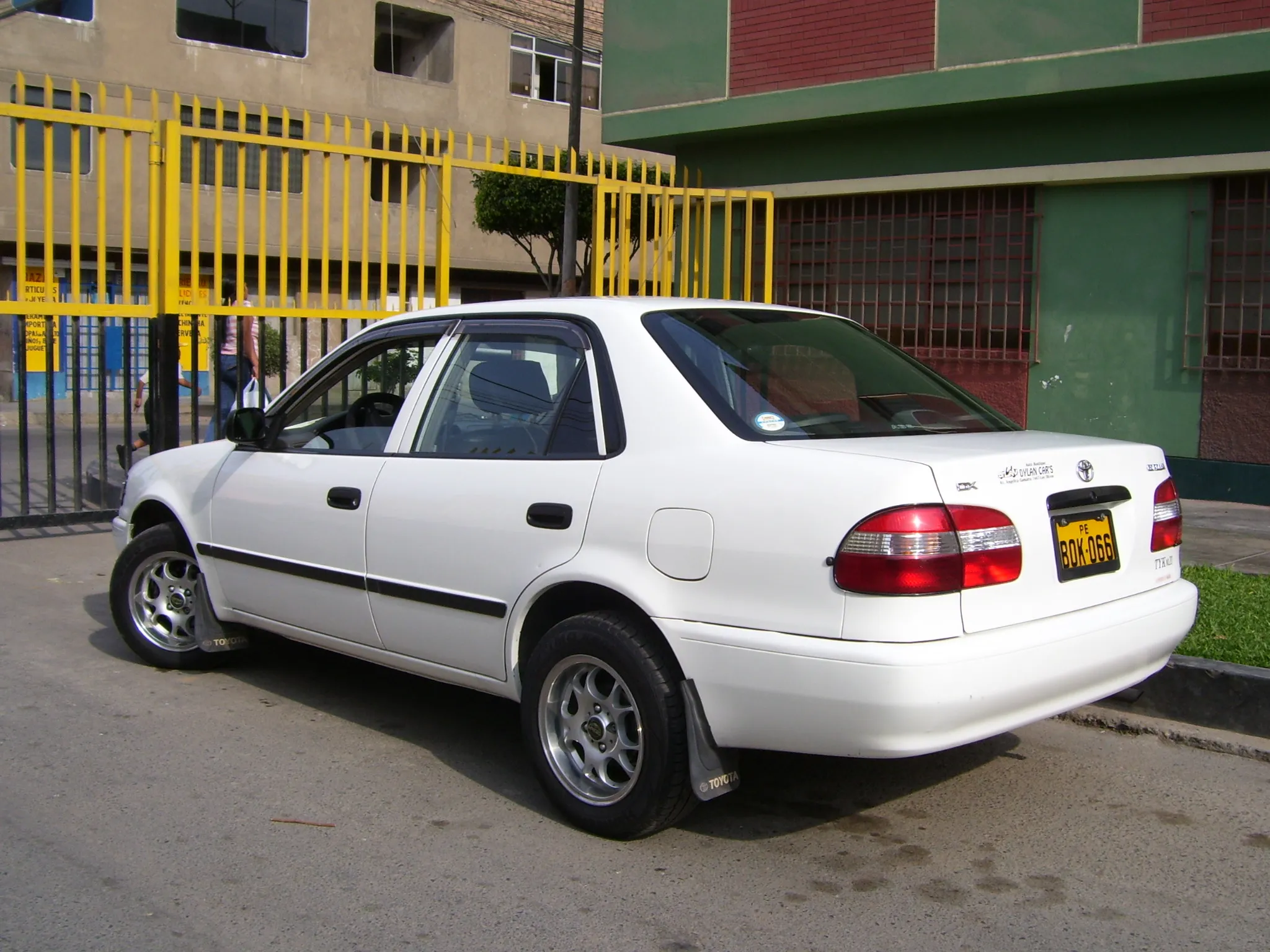 Тойота Corolla 1999