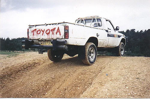 Toyota Hilux 2.5 1983 photo - 1