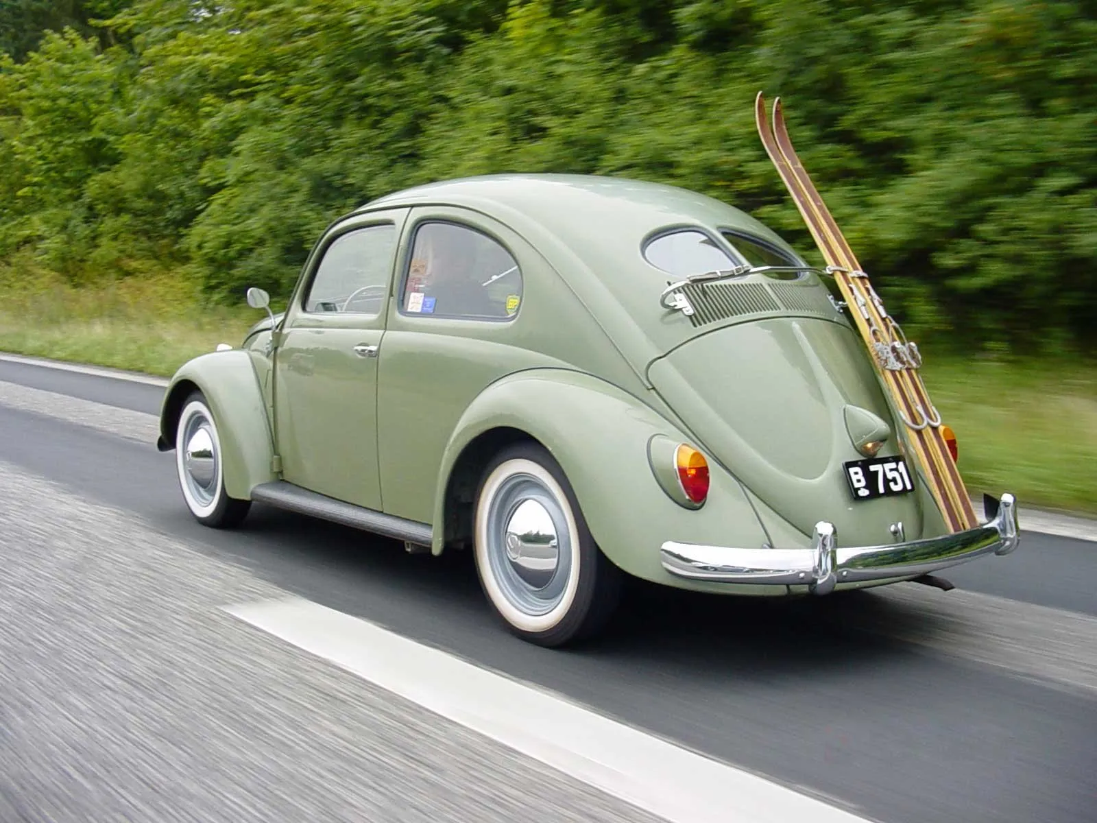Volkswagen Beetle 1.3 1961 photo - 4