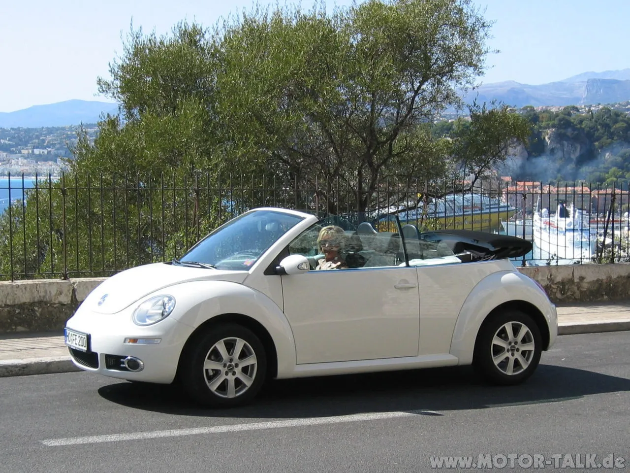 Volkswagen Beetle 1.4 2009 photo - 7