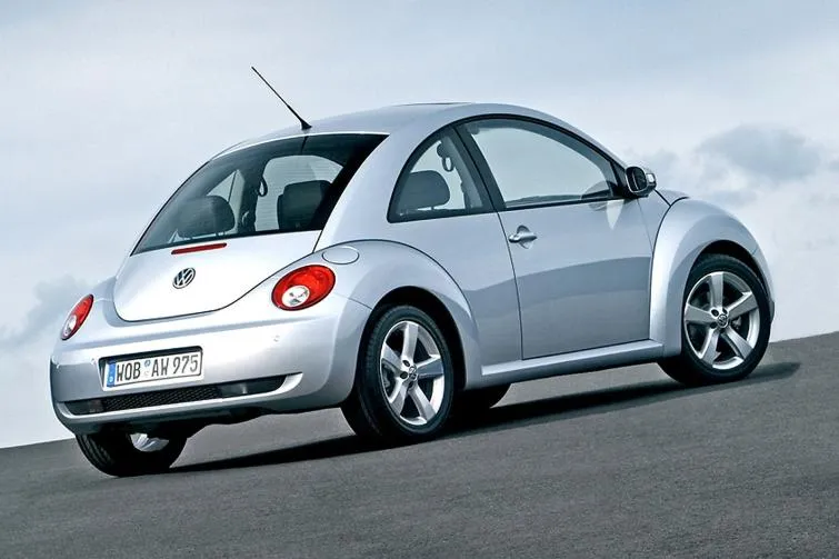 Volkswagen Beetle 1.4 2010 photo - 2
