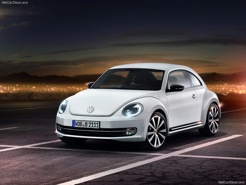 Volkswagen Beetle 1.6 2012 photo - 11
