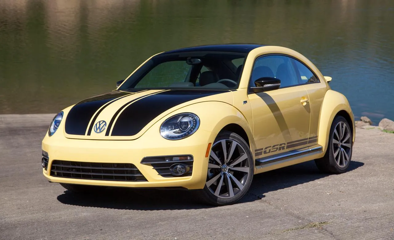 Volkswagen Beetle 1.6 2014 photo - 4