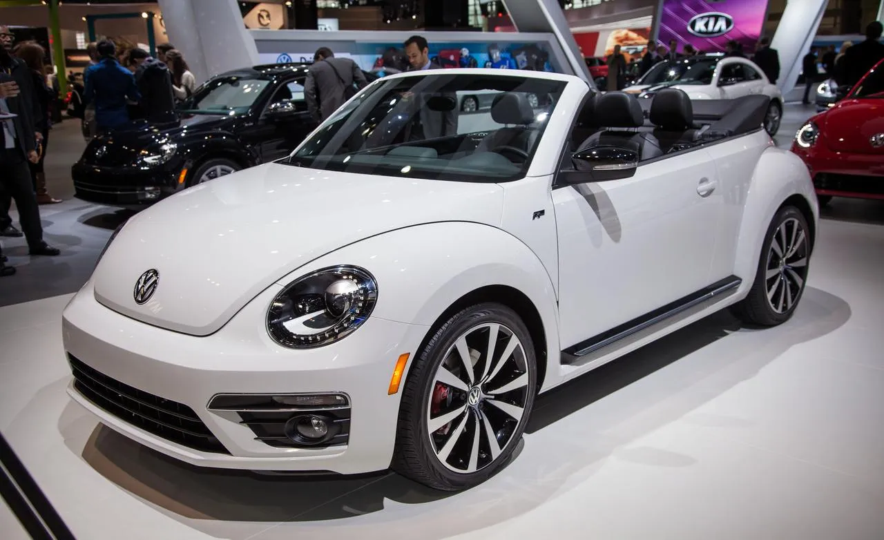 Volkswagen Beetle 1.6 2014 photo - 7