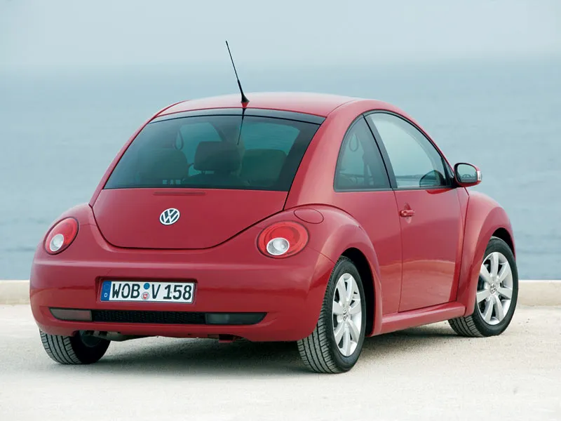 Volkswagen Beetle 2.0 2009 photo - 1