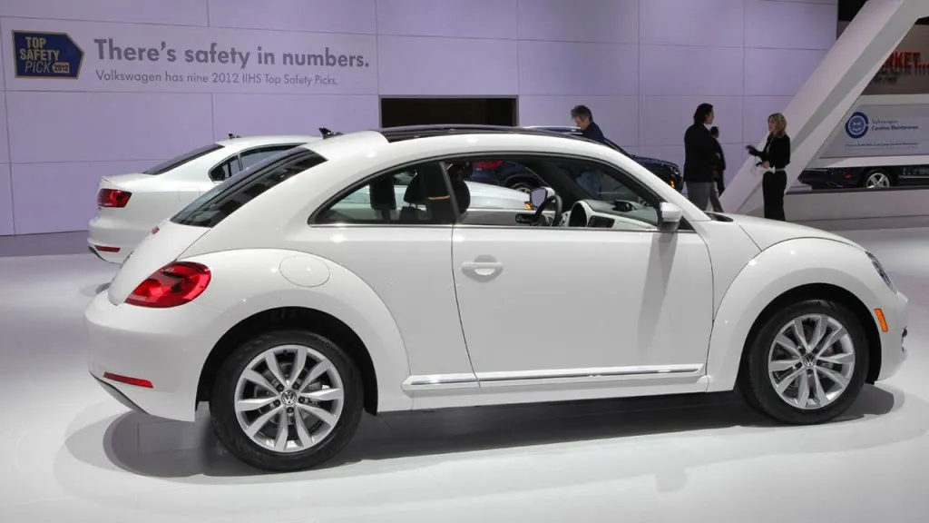 Volkswagen Beetle 2.0 2014 photo - 7
