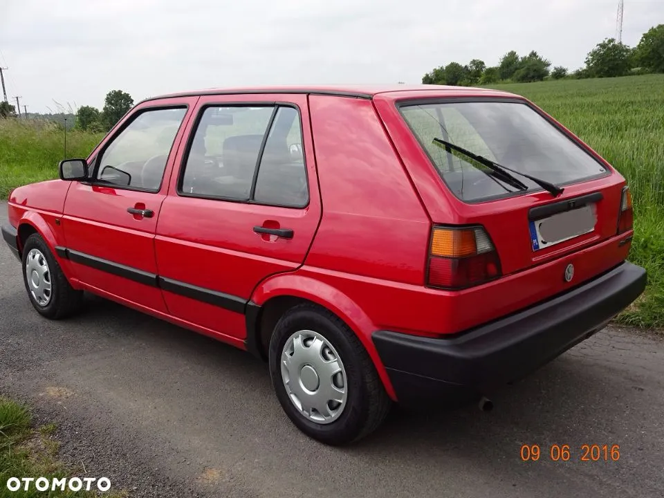 Volkswagen Golf 1.3 1991 photo - 10