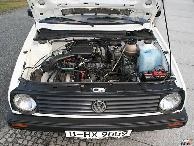 Volkswagen Golf 1.4 1990 photo - 8