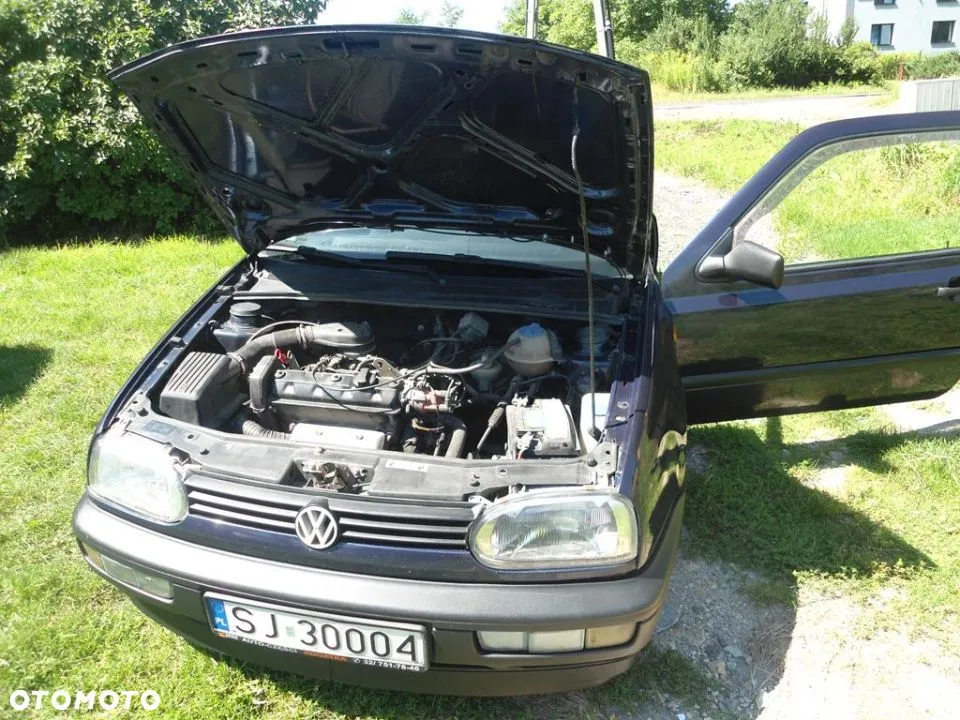 Volkswagen Golf 1.4 1991 photo - 9