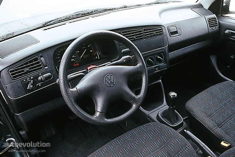 Volkswagen Golf 1.4 1993 photo - 12