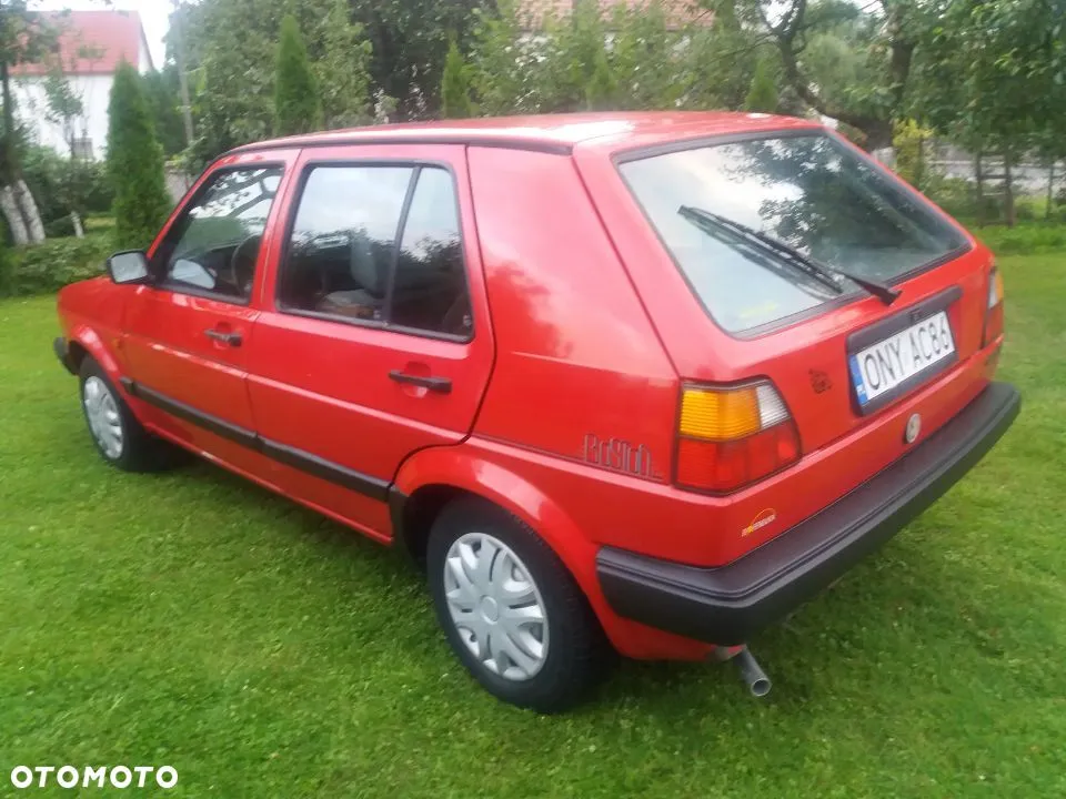 Volkswagen Golf 1.6 1992 photo - 12
