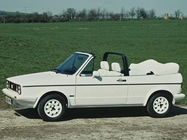 Volkswagen Golf 1.8 1990 photo - 5