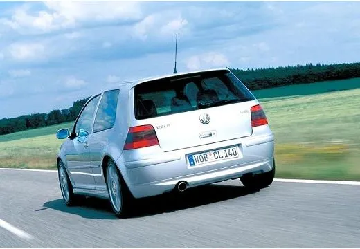 Volkswagen Golf 2.3 2001 photo - 4