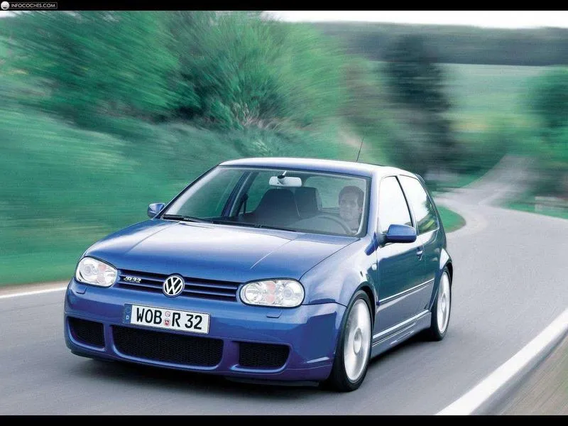 Volkswagen Golf 2.3 2002 photo - 6