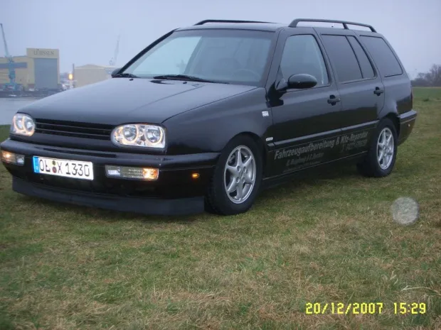 Volkswagen Golf 2.9 1996 photo - 4